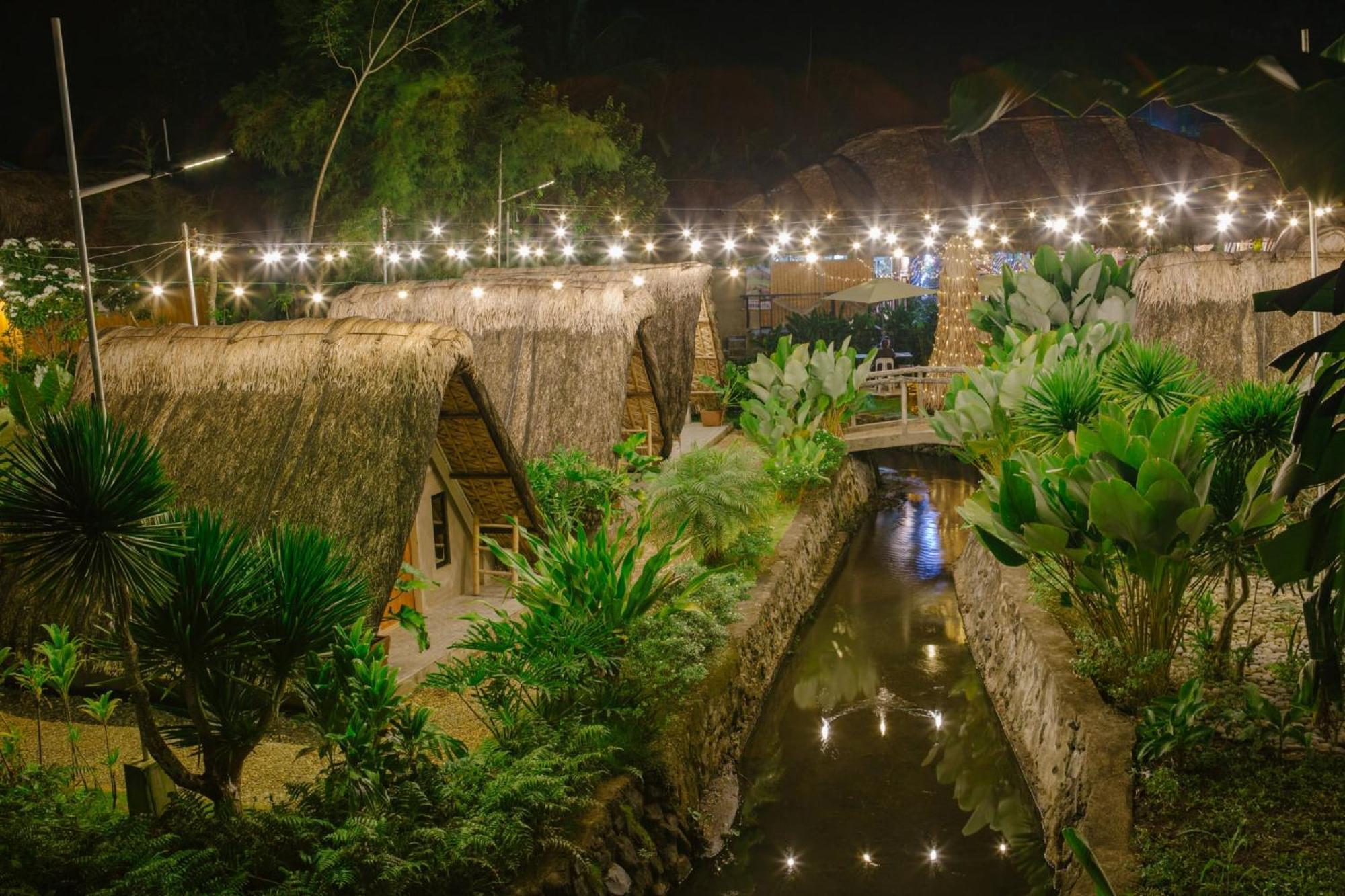 Your Brothers House Tribal Village Legazpi Exterior foto